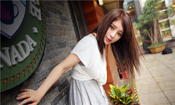 大厂想找一个女性生孩子给报酬-｛找个女人生孩子多少钱｝